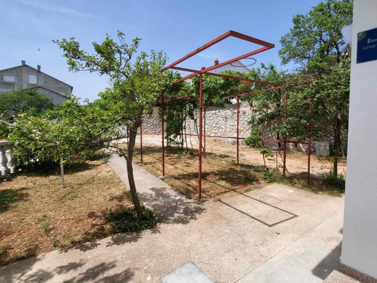 Apartments Manda Novi Vinodolski Exterior photo