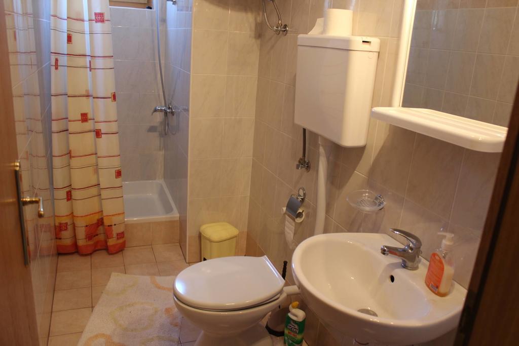 Apartments Manda Novi Vinodolski Room photo